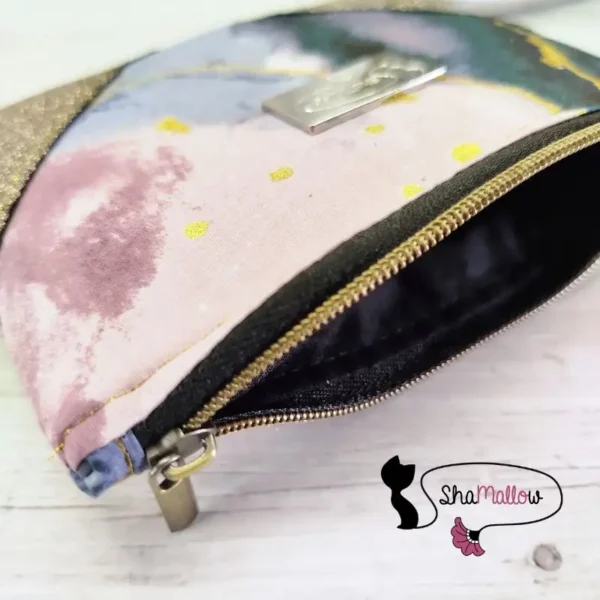 Portemonnaie ou mini trousse en cuir synthétique et wax marbré gris et rose – Image 3