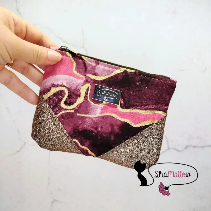 Portemonnaie ou mini trousse en cuir synthétique et wax marbré rose
