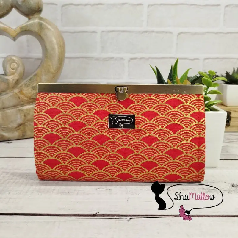 Portefeuille compagnon femme rouge motif écailles dorées fait main Shamallow
